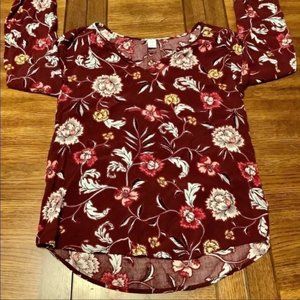 𝅺OLD Navy Floral Top - Lightweight